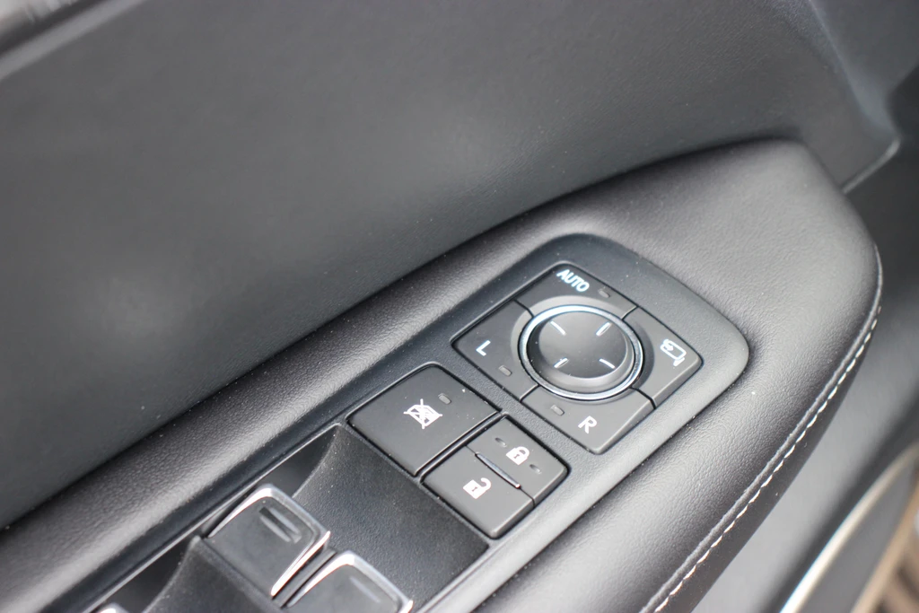 Lexus RX – foto 35