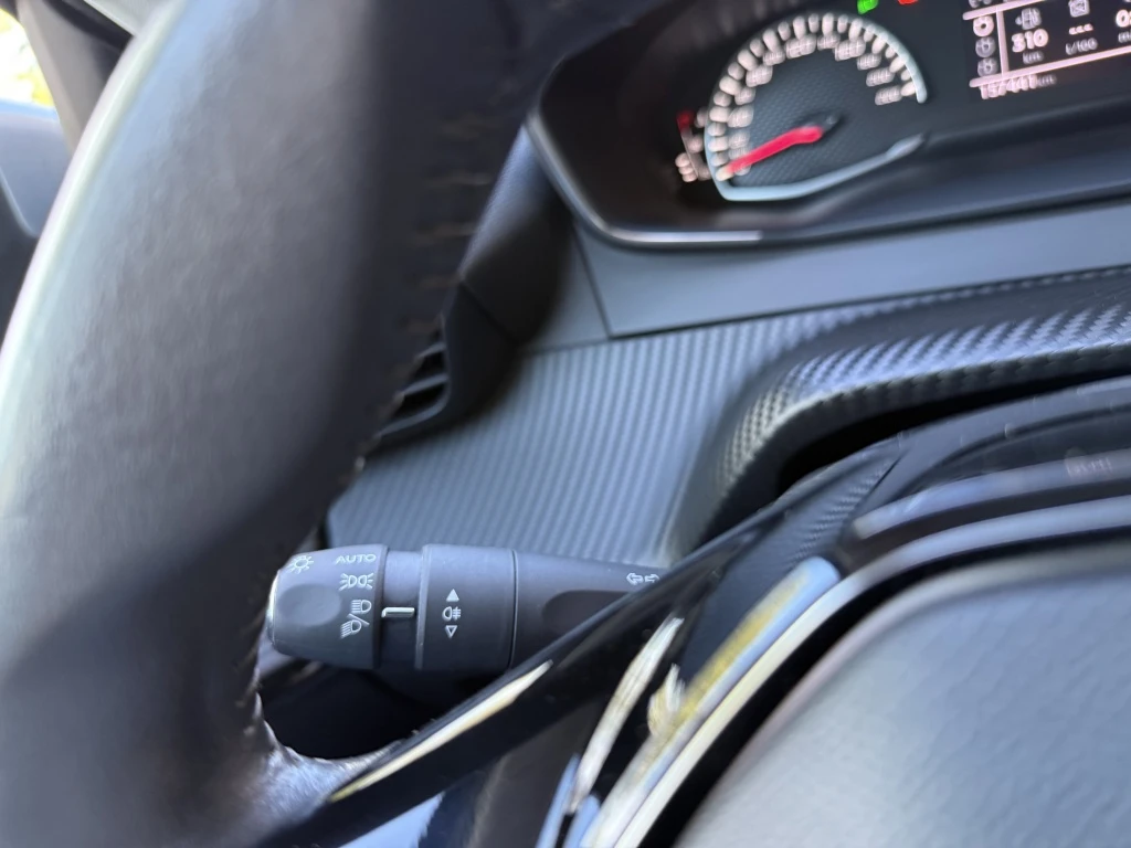 Peugeot 208 – foto 36