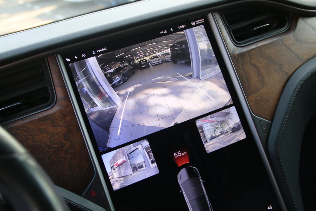 Tesla Model X – foto 19