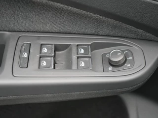 Volkswagen Golf – thumbnail 34