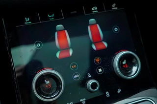 Land Rover Range Rover Velar – thumbnail 37