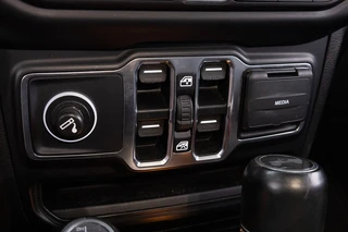 Jeep Wrangler – thumbnail 30