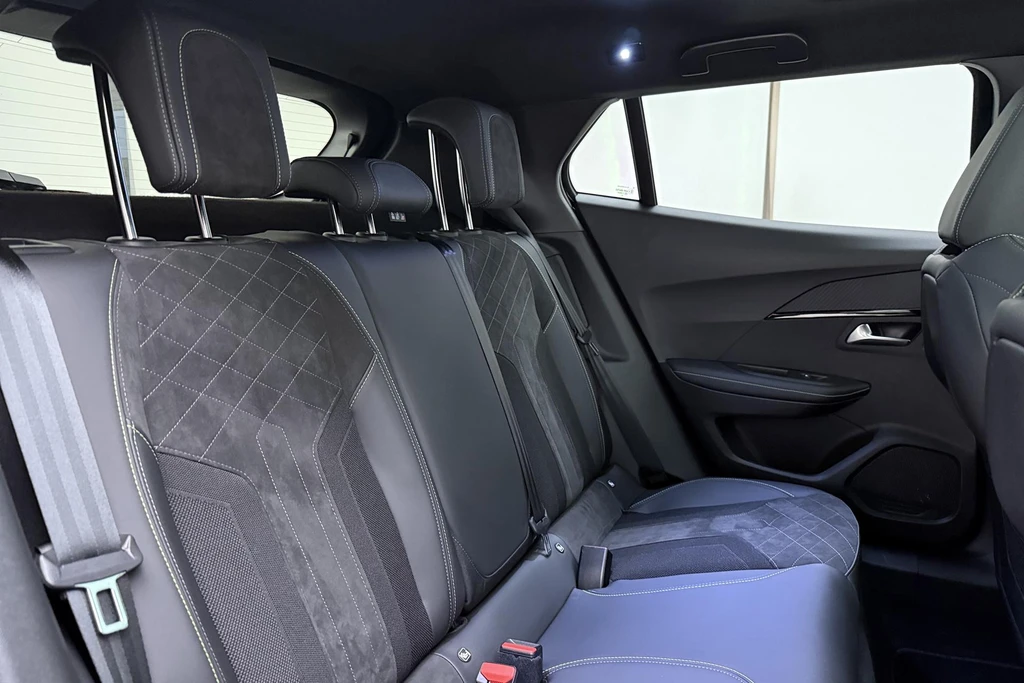 Peugeot e-2008 – foto 14