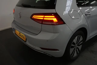 Volkswagen e-Golf – thumbnail 5