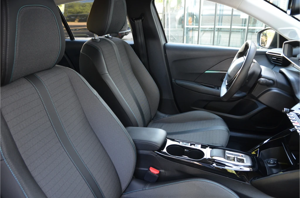 Peugeot e-208 – foto 6
