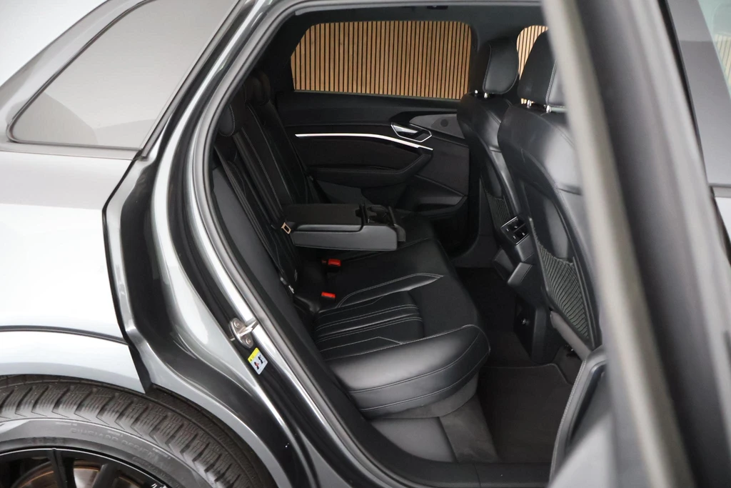 Audi e-tron – foto 11