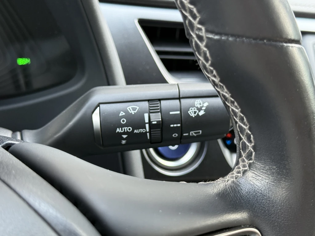Lexus UX – foto 18