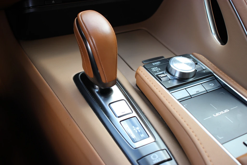 Lexus LC – foto 42