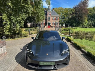 Porsche Taycan – thumbnail 6