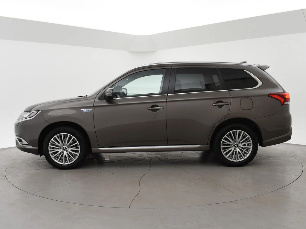 Mitsubishi Outlander – foto 2