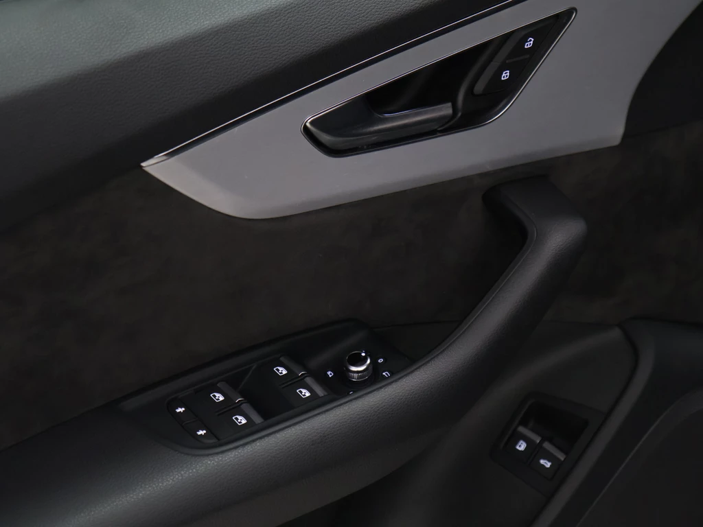 Audi Q7 – foto 11