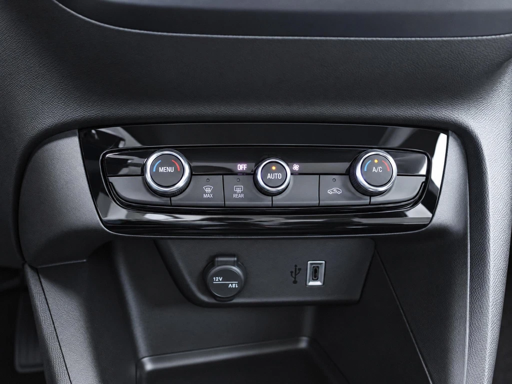 Opel Corsa-e – foto 15