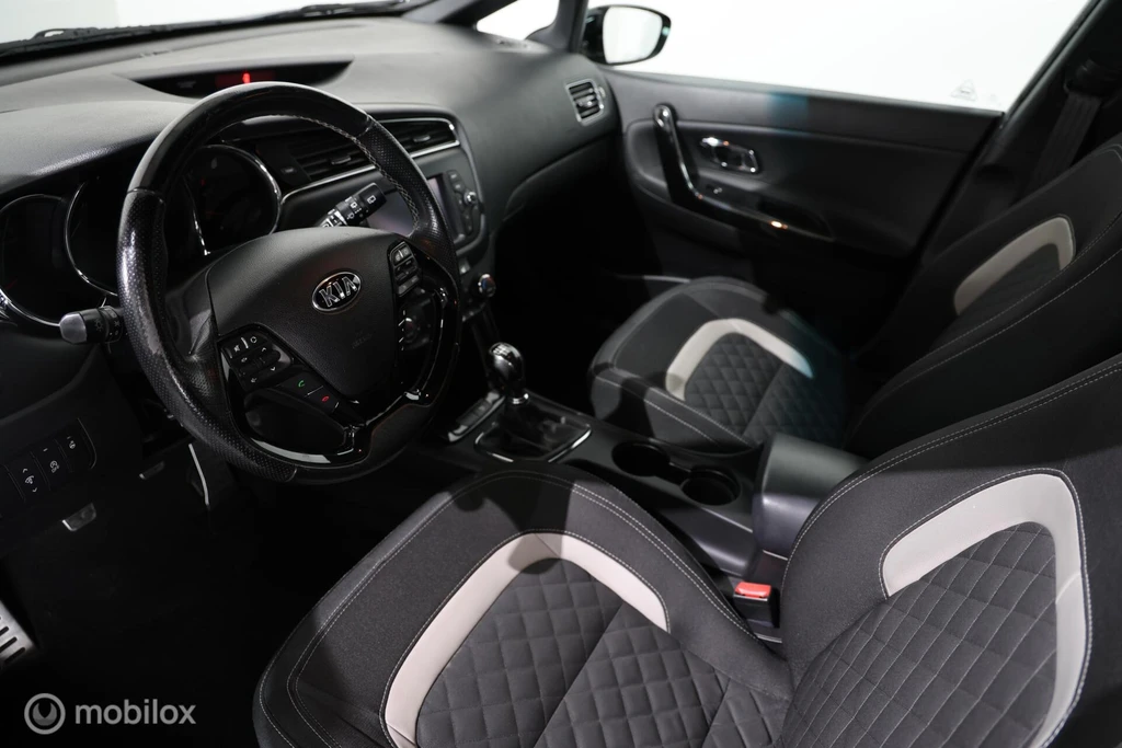 Kia cee'd – foto 12