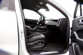 Porsche Cayenne – thumbnail 39