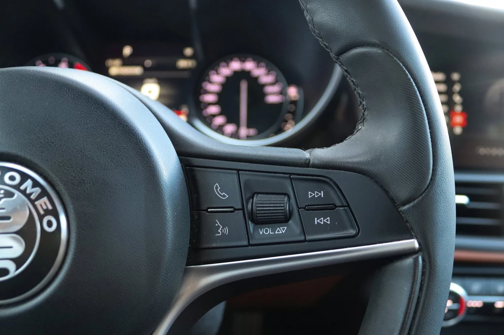 Alfa Romeo Giulia – foto 21