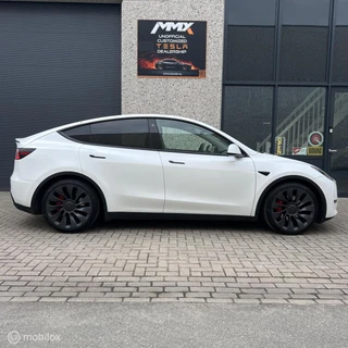Tesla Model Y – thumbnail 6