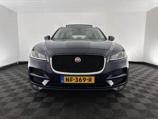 Jaguar F-PACE – thumbnail 6
