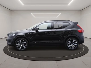 Volvo XC40 – thumbnail 2