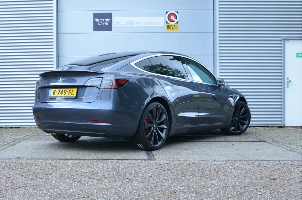 Tesla Model 3 – foto 3