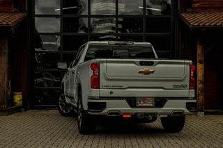 Chevrolet Silverado – thumbnail 4