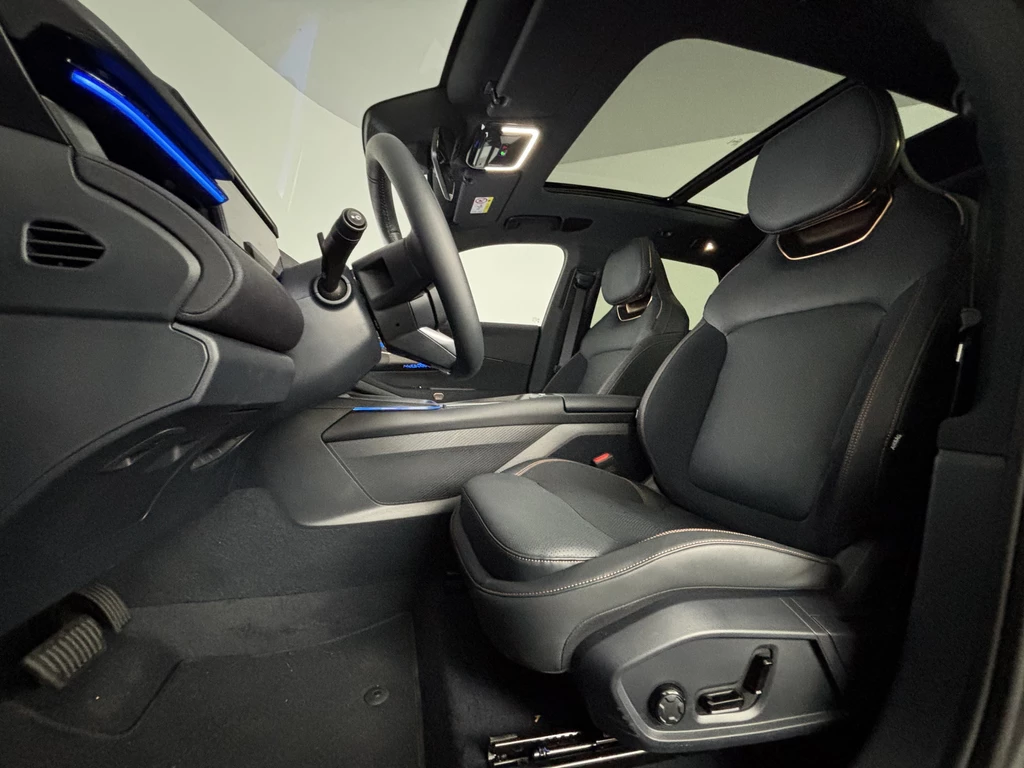 Lynk & Co 08 – foto 16