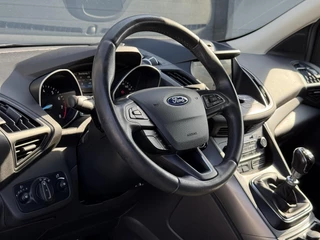Ford Kuga – thumbnail 6