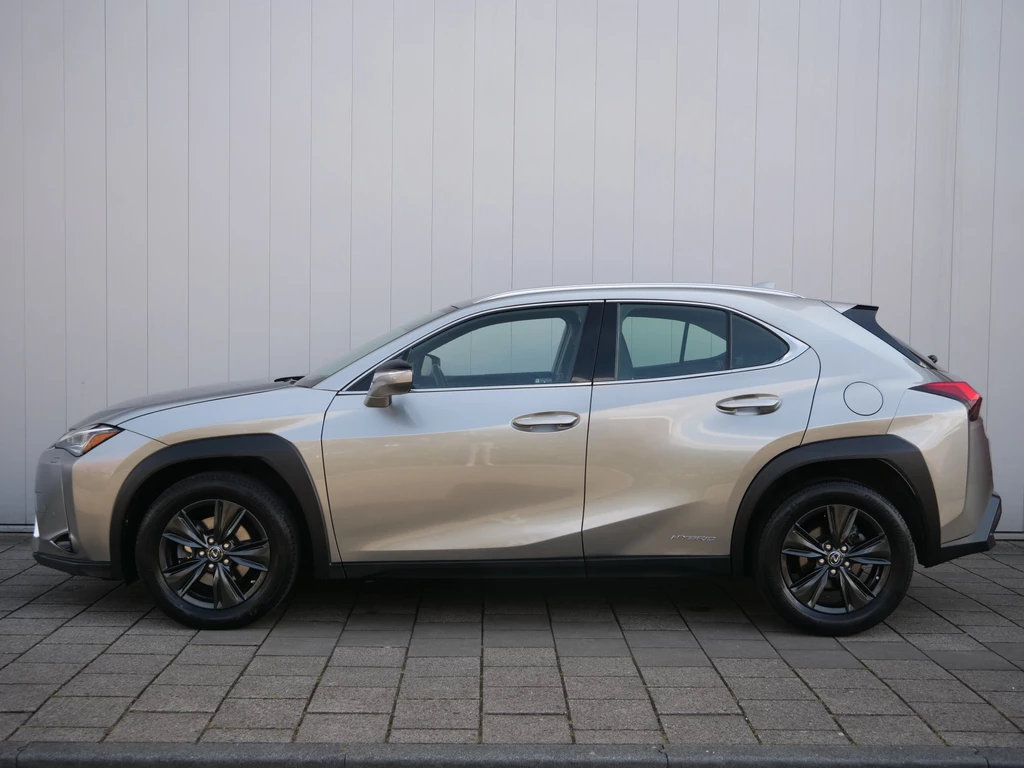 Lexus UX – foto 2