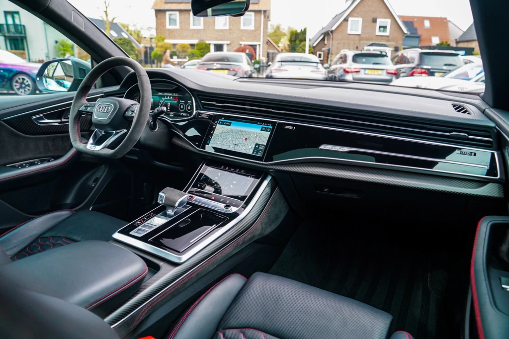 Audi RSQ8 – foto 27