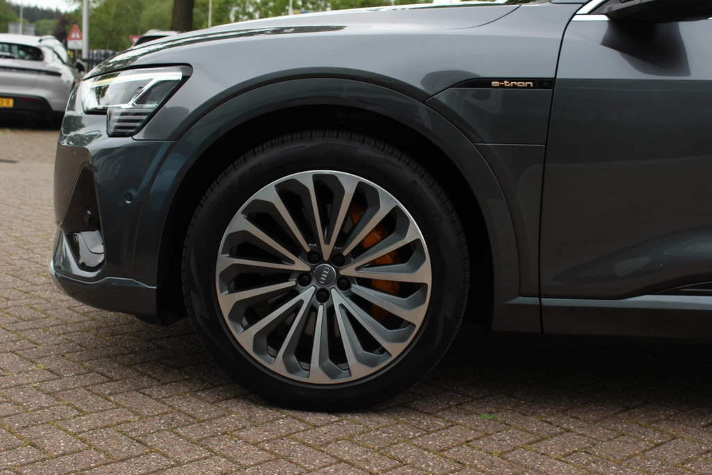 Audi e-tron – foto 17