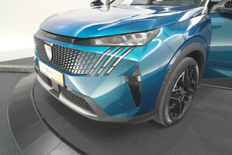 Peugeot 5008 1.2 Hybrid 136 GT 7p | Adaptieve Cruise Control | Camera | Elektrische Kofferklep | Stoelverwarming