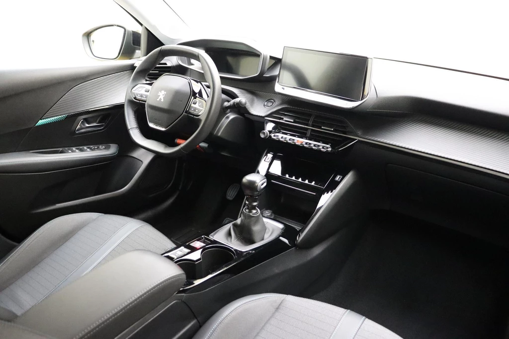 Peugeot 208 – foto 10