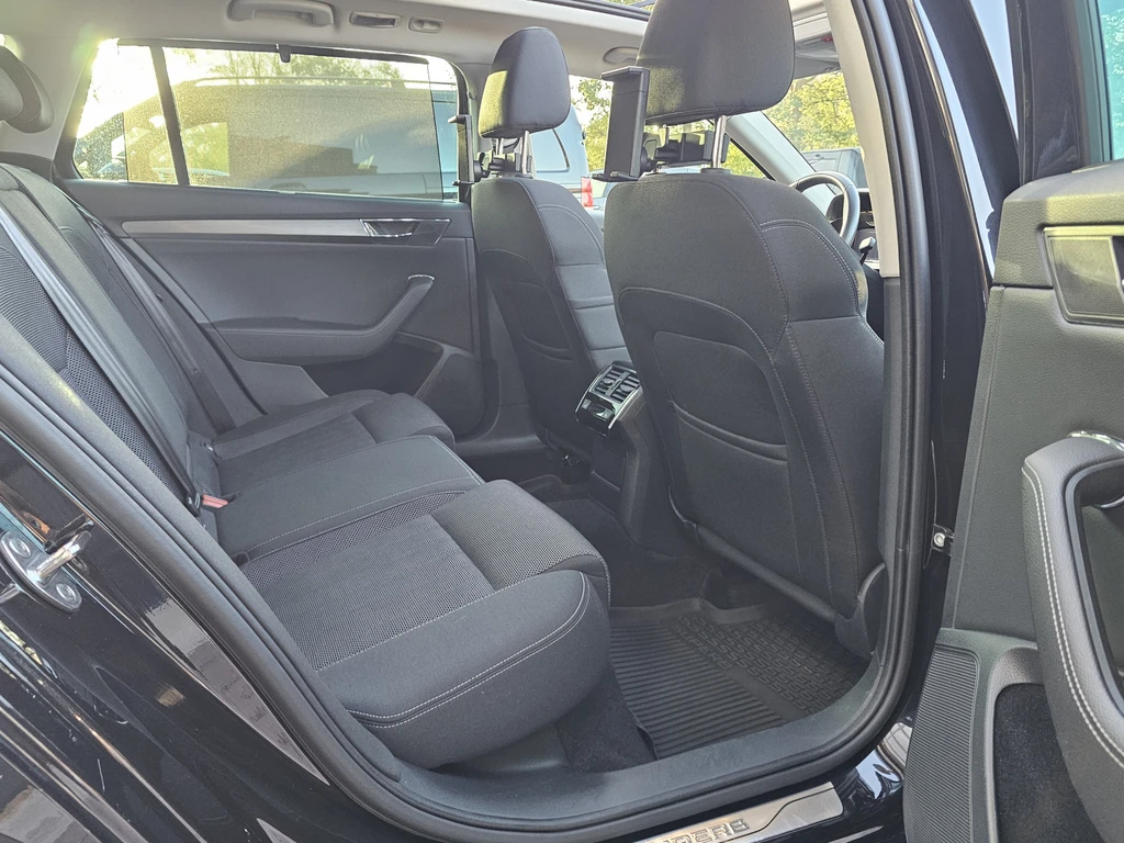 Škoda Superb – foto 37