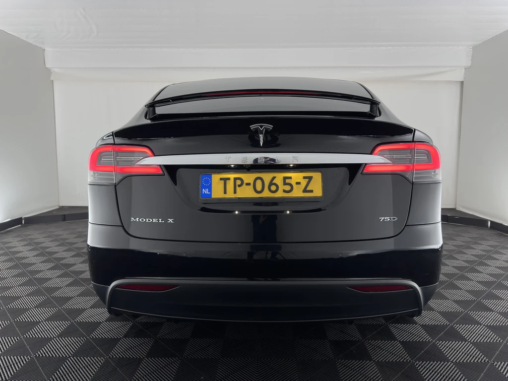 Tesla Model X – foto 4