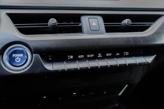 Lexus UX – thumbnail 9
