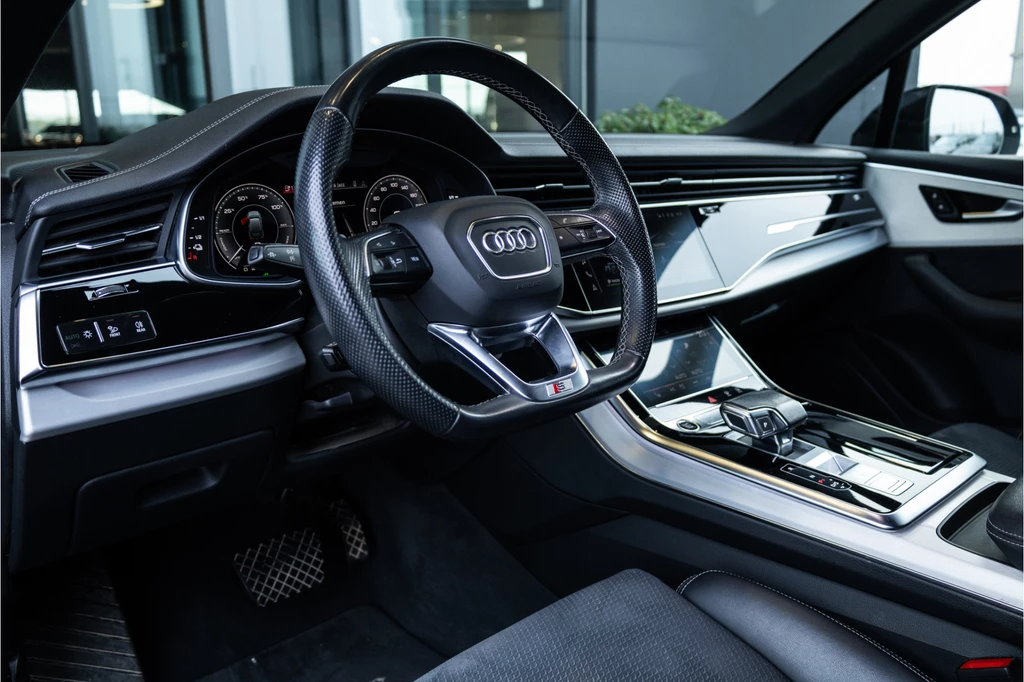 Audi Q7 – foto 11