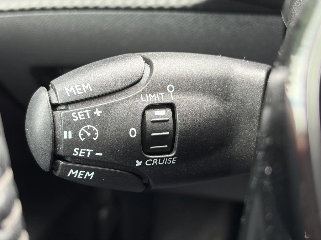 Peugeot 208 – foto 25