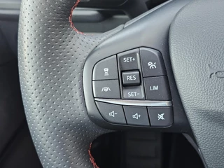 Ford Kuga – thumbnail 18