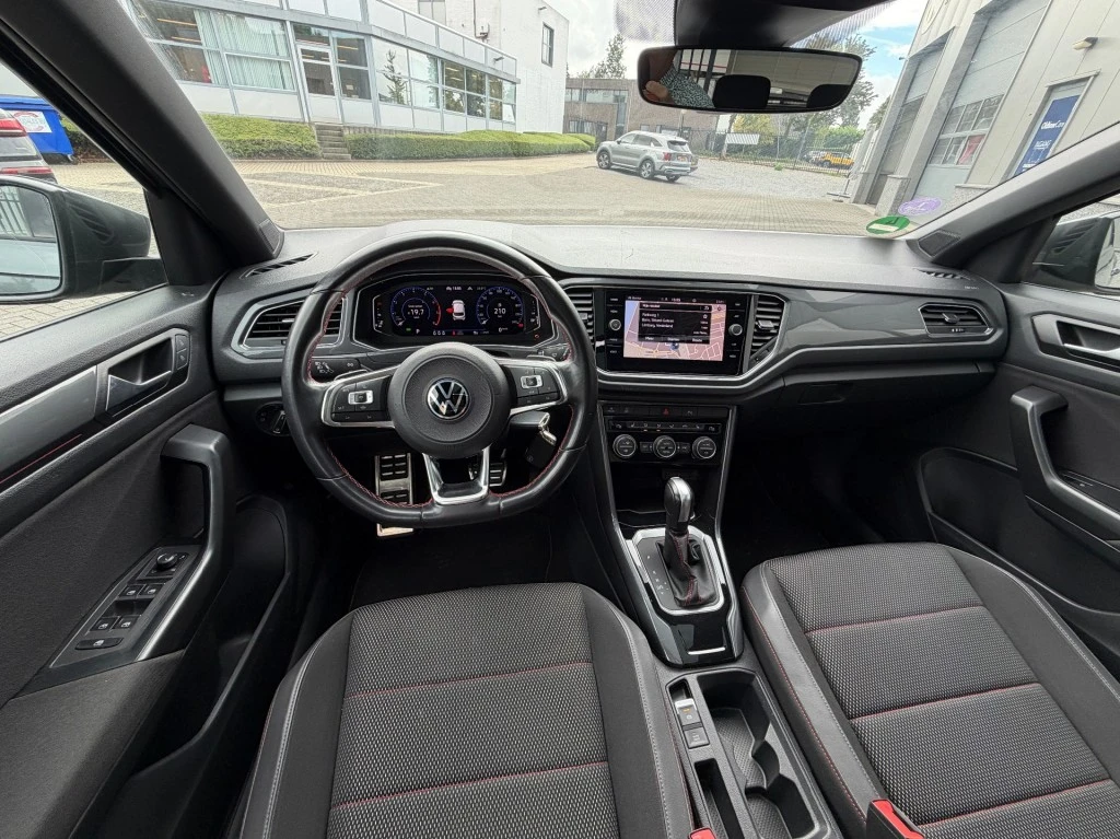 Volkswagen T-Roc – foto 8