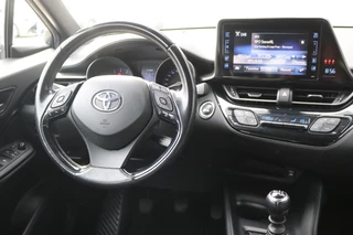 Toyota C-HR – thumbnail 17