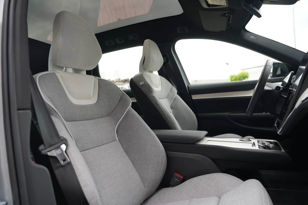 Volvo EX90 – foto 12