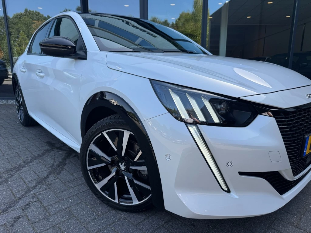Peugeot 208 – foto 13