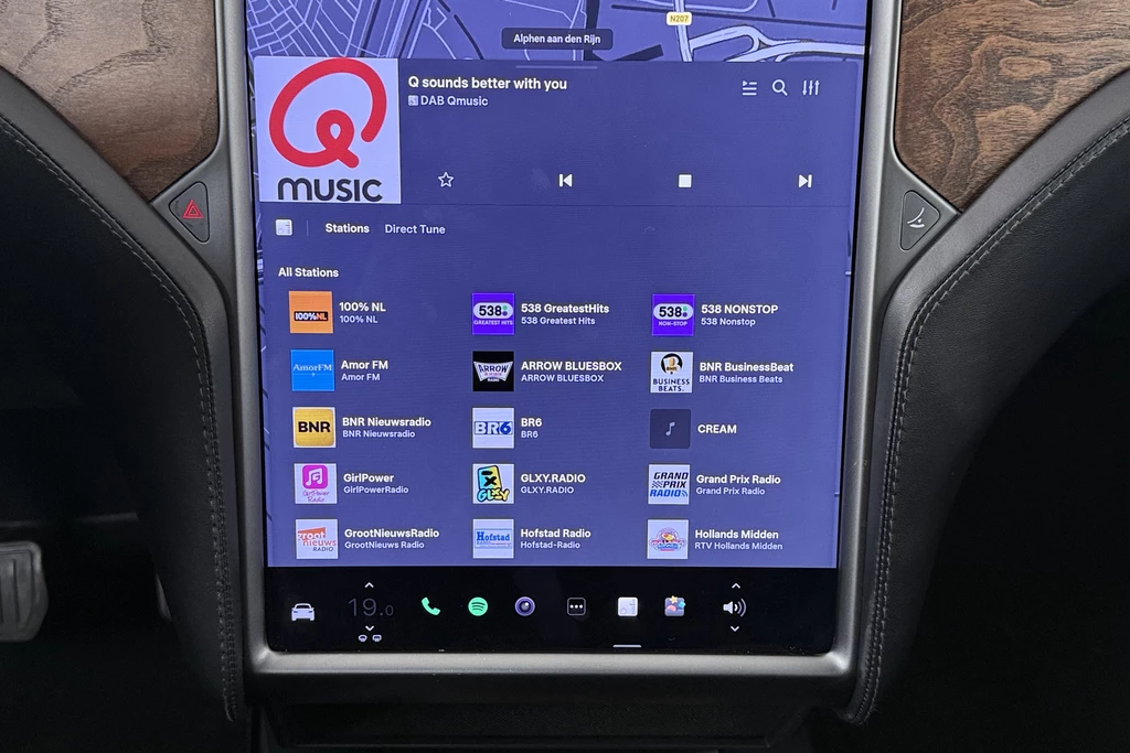 Tesla Model X – foto 21
