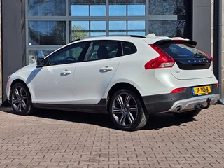 Volvo V40 – thumbnail 2