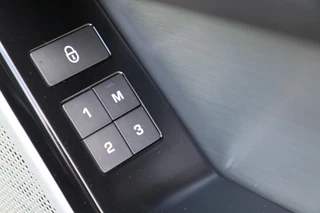 Land Rover Range Rover Velar – thumbnail 66