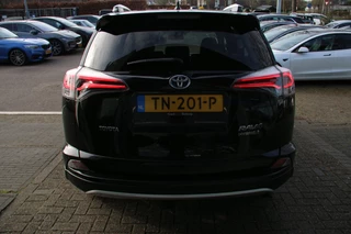 Toyota RAV4 – thumbnail 3