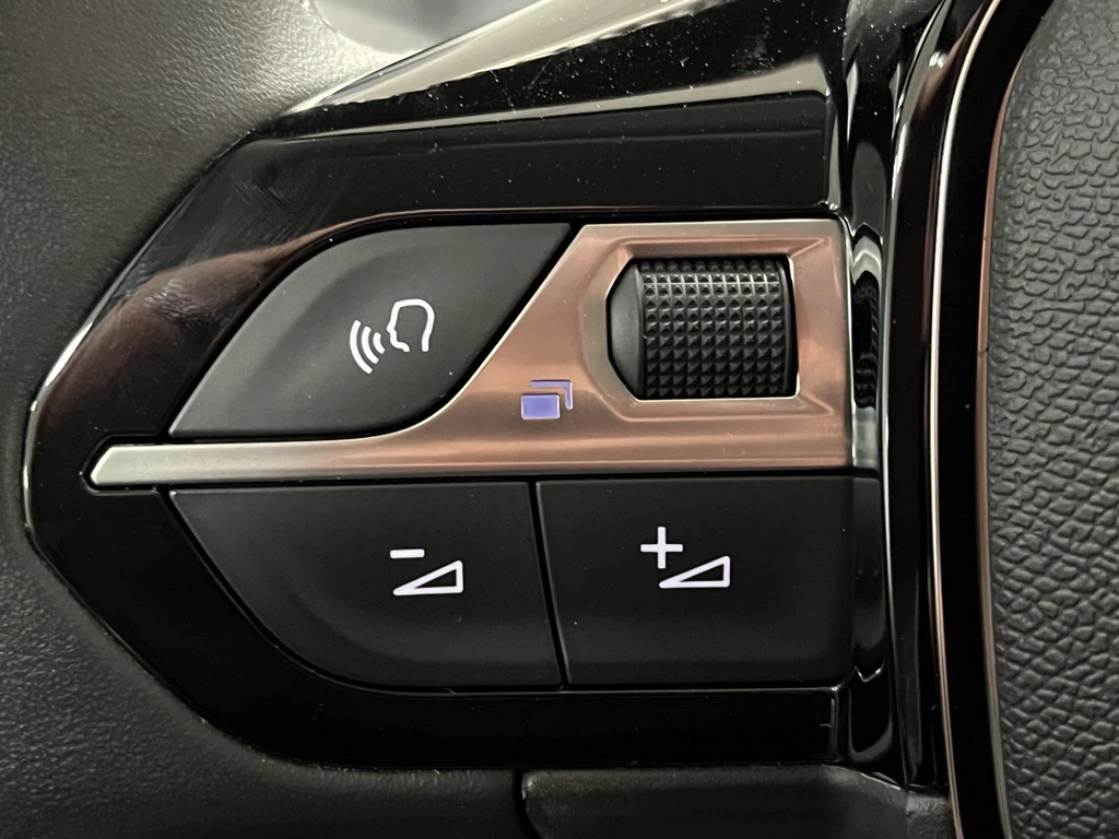 Peugeot 208 – foto 30