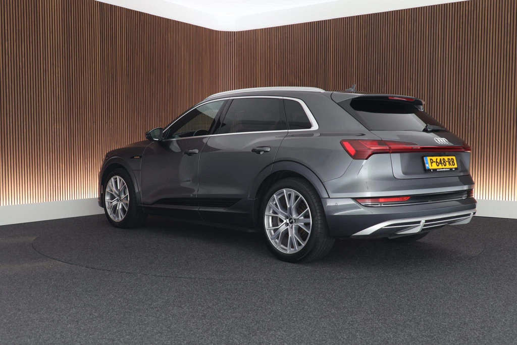 Audi e-tron – foto 3