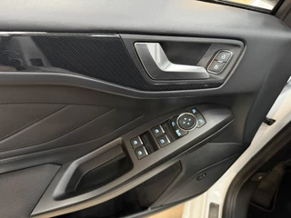 Ford Focus – thumbnail 12