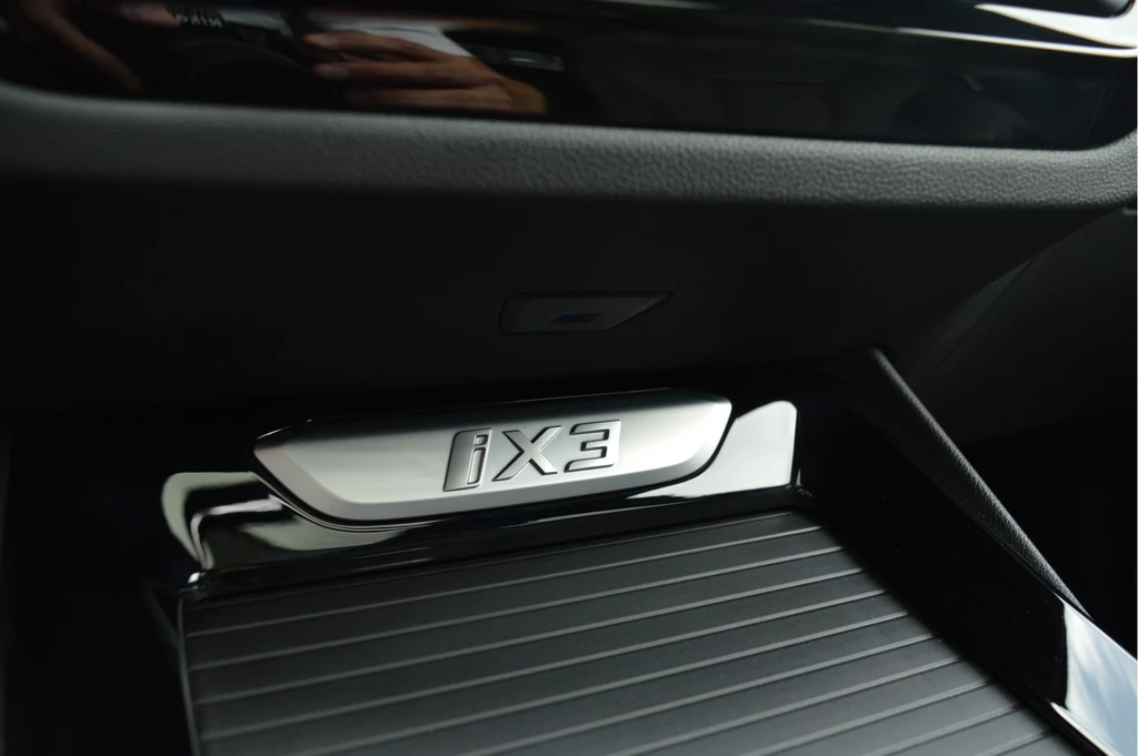 BMW iX3 – foto 17