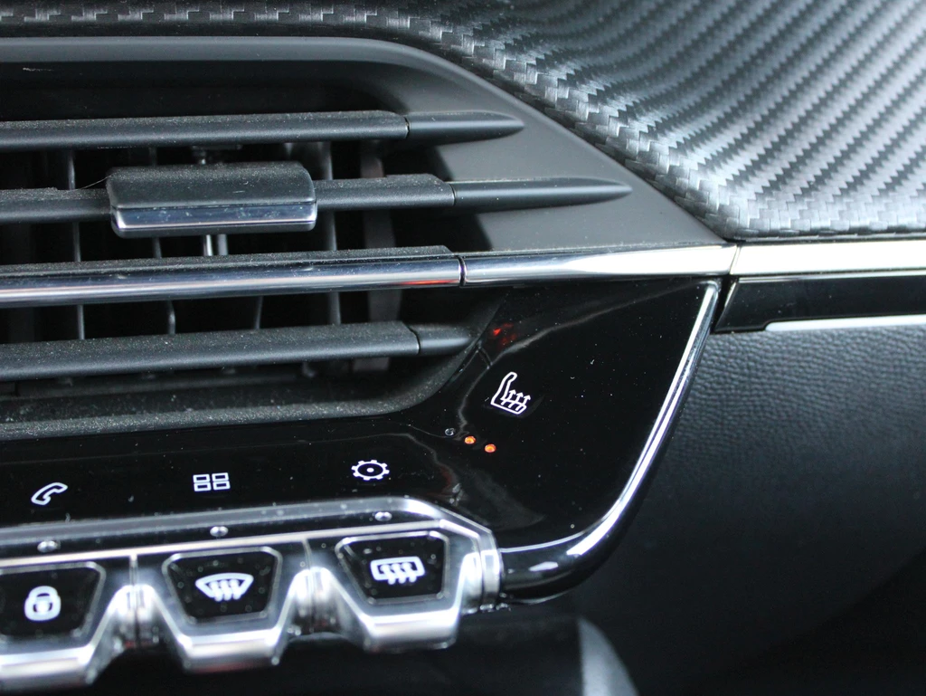 Peugeot 208 – foto 18